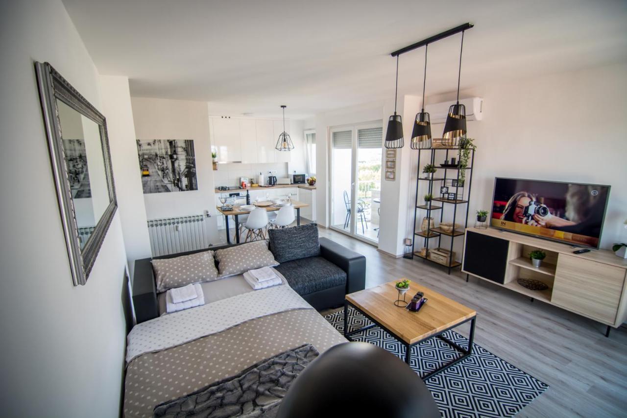 Sky Apartment *
